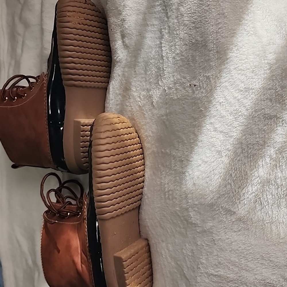 Yoki Duck Rain Boots. - Picture 4 of 4